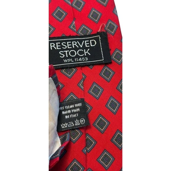 Vintage Reserved Stock 100% Silk Red Tie with Diamond Pattern - Picture 6 of 7